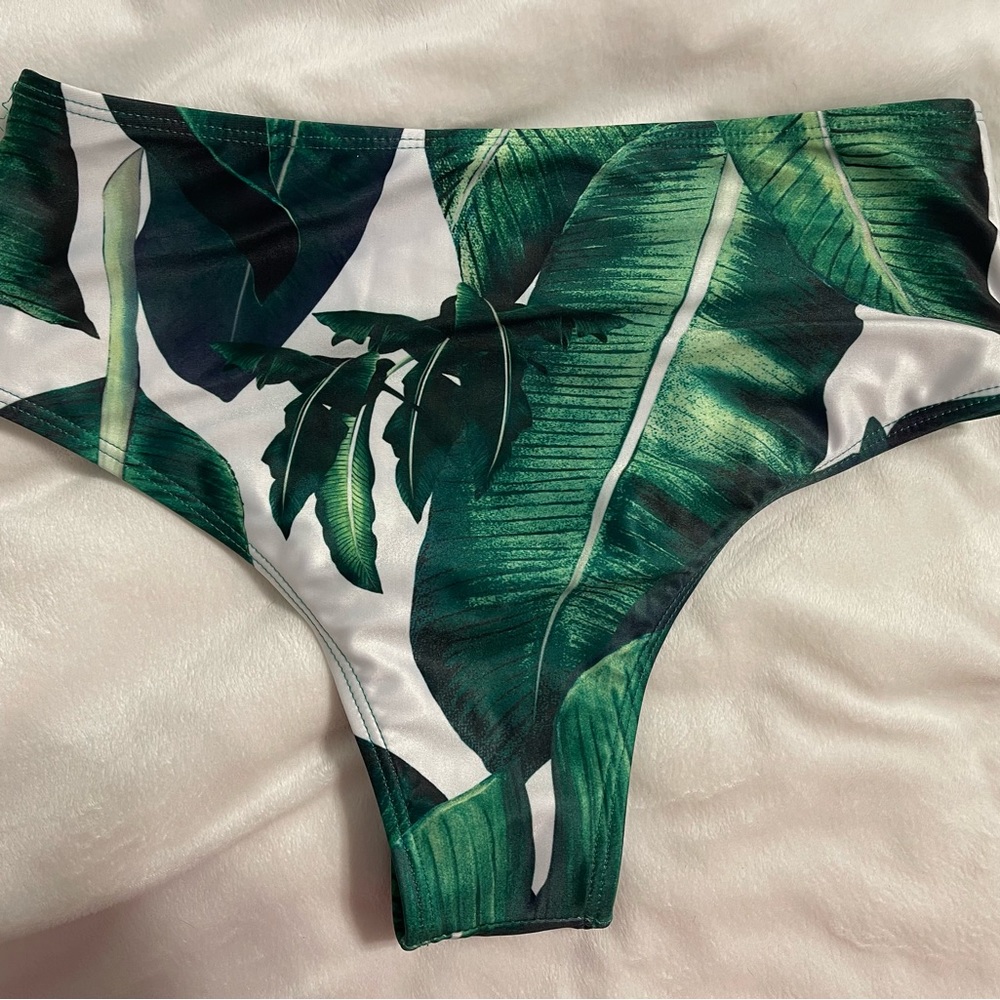 Women’s swimsuit bottoms